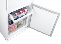Integrated Fridge Freezer with Convertible Zone, Slide Hinge White 264 (detail3 White)