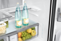 Bespoke RF8000 French Door Fridge Freezer with Beverage Centre™ Metal Navy 641 L (slide-in-shelf-food Navy)